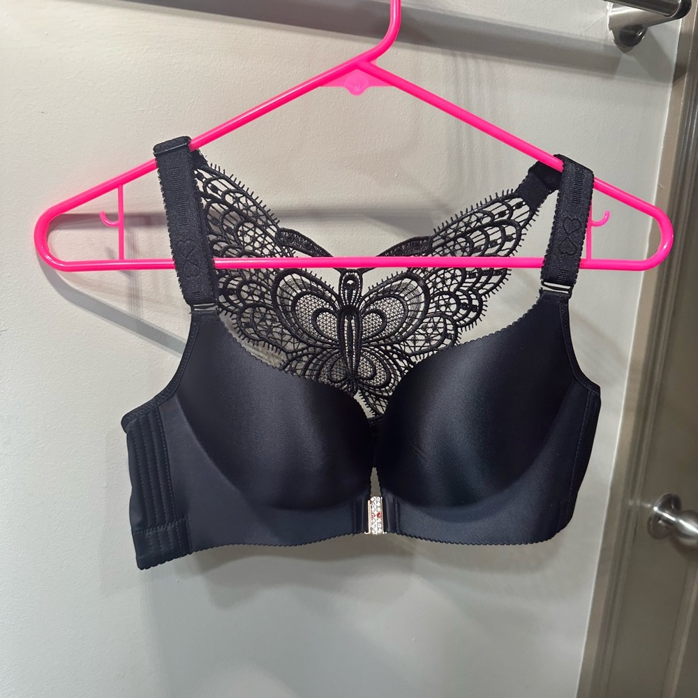 BLACK PUSH UP BRA WITH BUTTERFLY BACK DETAIL